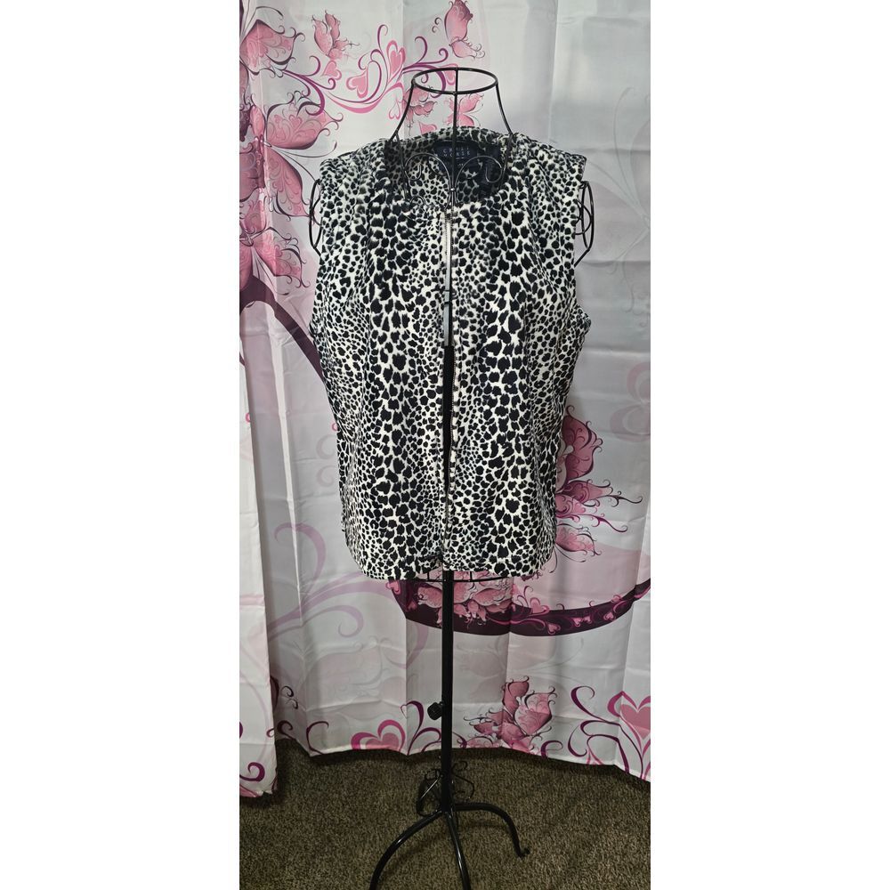 Crazy Horse Petites Large Black & White‎ Animal Print Vest Faux Fur